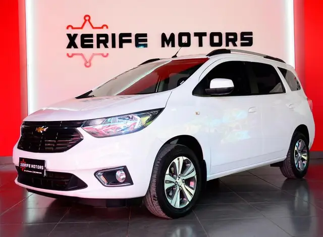 Carro Chevrolet Spin 2023 Premier 1.8 (Aut.)