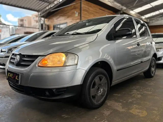 Carro Volkswagen Fox 2009 1.0 8V (Flex)