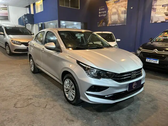 Carro Fiat Cronos 2023 Drive 1.3 (Flex) MT