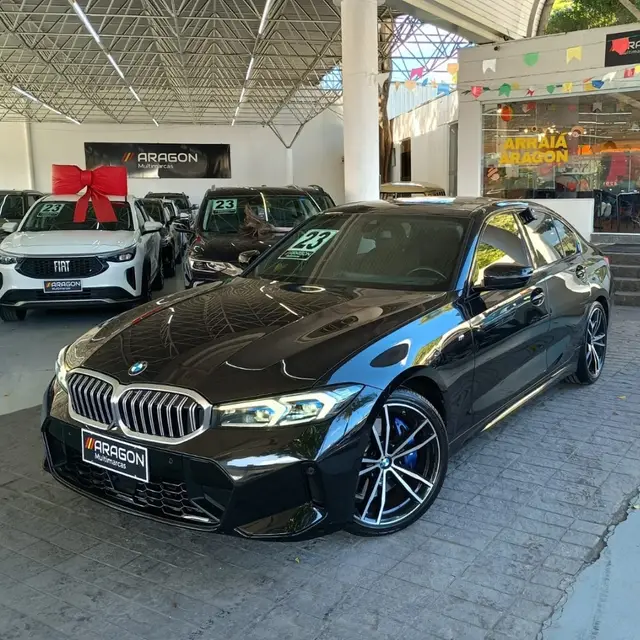 Carro BMW 320i 2023 M Sport 2.0 Turbo (Aut.)