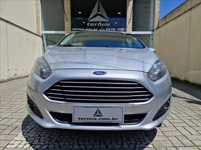 Carro Ford New Fiesta Sedan 2016 1.6 SE PowerShift (Flex)