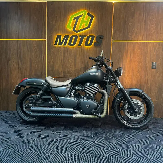 Moto Triumph Thunderbird 2015 1700 Commander