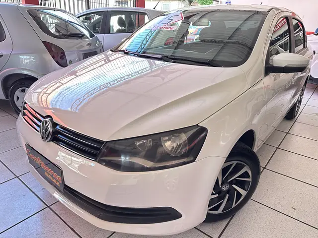 Carro Volkswagen Voyage 2015 1.6 VHT Comfortline