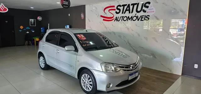 Carro Toyota Etios 2013 XLS 1.5 (Flex)