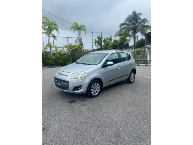 Carro Fiat Palio Weekend 2013 Attractive 1.4 8V (Flex)