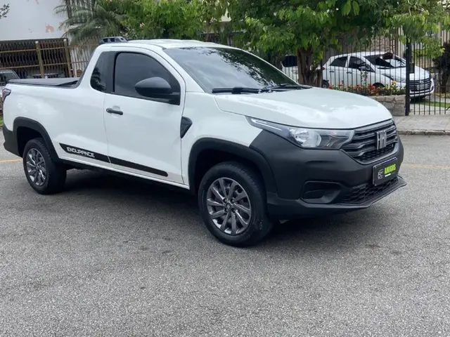 Carro Fiat Strada 2023 Endurance 1.4 Cabine Plus (Flex)