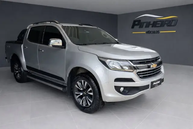 Carro Chevrolet S10 Cabine Dupla 2019 S10 2.5 ECOTEC SIDI LTZ 4WD (Cabine Dupla) (Aut)