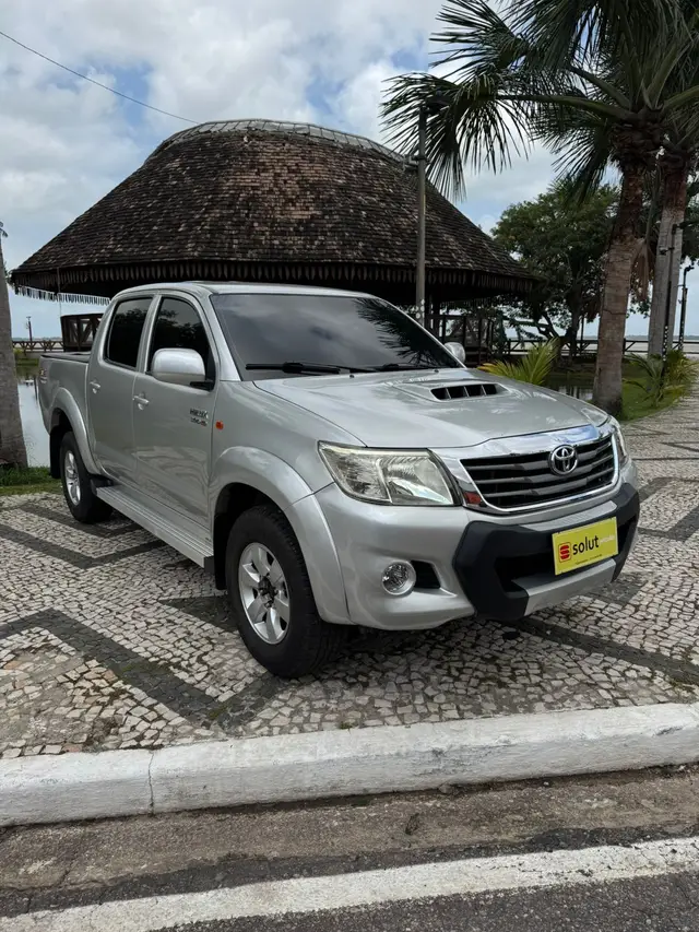 Carro Toyota Hilux Cabine Dupla 2014 Hilux 3.0 TDI 4x4 CD STD