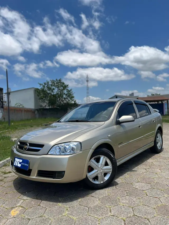 Carro Chevrolet Astra Hatch 2008 Advantage 2.0 (Flex)