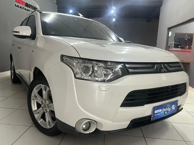Carro Mitsubishi Outlander 2015 GT 4WD 3.0 V6 (Aut)
