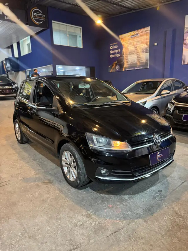 Carro Volkswagen Fox 2018 1.6 MSI Connect I-Motion (Flex)