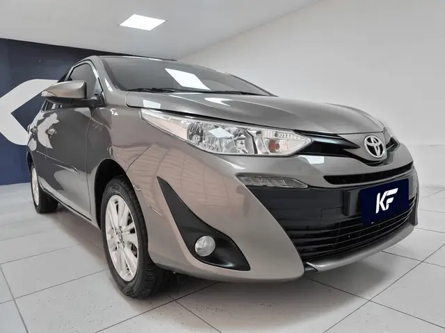 Carro Toyota Yaris Sedan 2019 1.5 XL Plus Tech CVT (Flex)