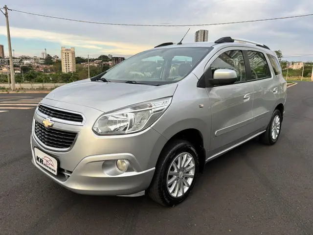 Carro Chevrolet Spin 2013 LT 5S 1.8 (Aut) (Flex)