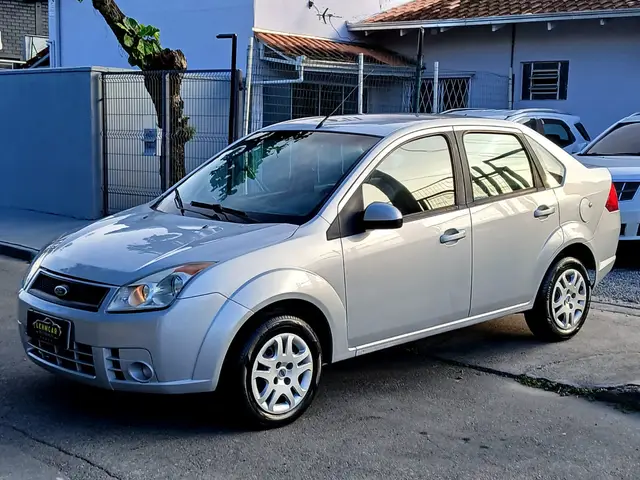 Carro Ford Fiesta Sedan 2008 1.6 (Flex)