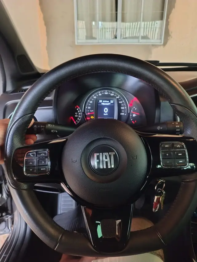 Carro Fiat Strada 2021 Volcano 1.3 CD (Flex)