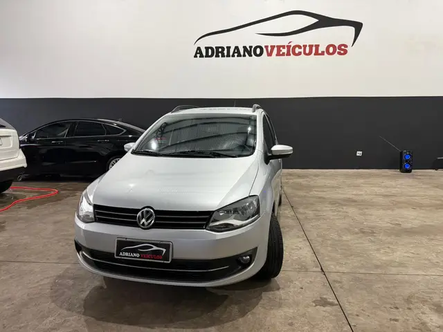 Carro Volkswagen SpaceFox 2011 Sportline 1.6 8V (Flex)
