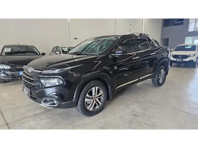 Carro Fiat Toro 2018 Volcano 2.0 diesel AT9 4x4