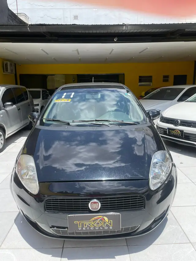 Carro Fiat Punto 2011 Essence 1.8 16V (Flex)