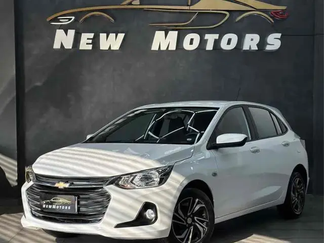 Carro Chevrolet Onix Plus 2024 LT 1.0