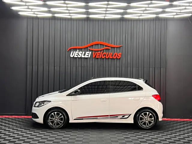 Carro Chevrolet Onix 2015 1.4 Effect SPE/4