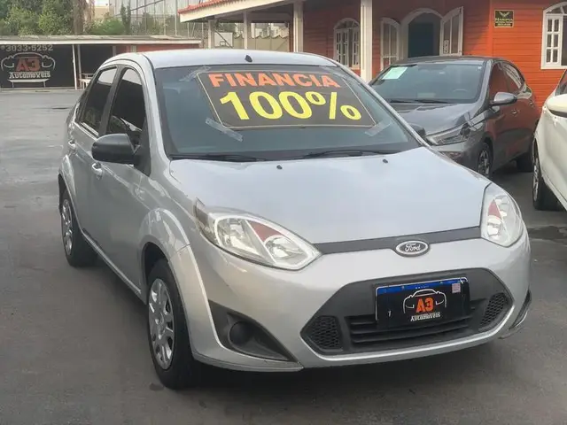 Carro Ford Fiesta Sedan 2014 SE Plus 1.0 RoCam (Flex)