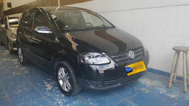 Carro Volkswagen Fox 2010 1.0 8V (Flex) 4p