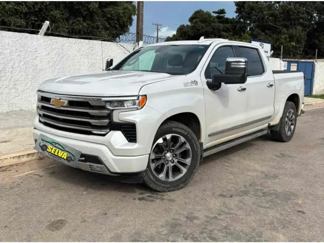 Carro Chevrolet Silverado 2024 High Country 5.3