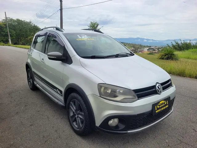 Carro Volkswagen CrossFox 2012 1.6 VHT (Flex)