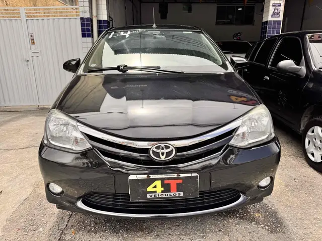 Carro Toyota Etios Sedan 2014 XLS 1.5 (Flex)