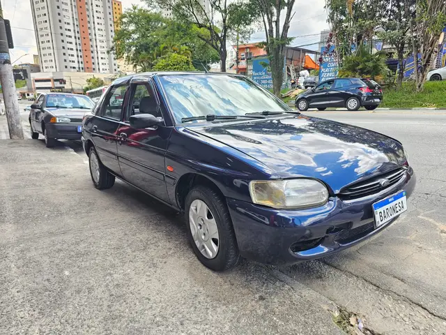 Carro Ford Escort Sedan 1997 GLX 1.8 MPi 16V