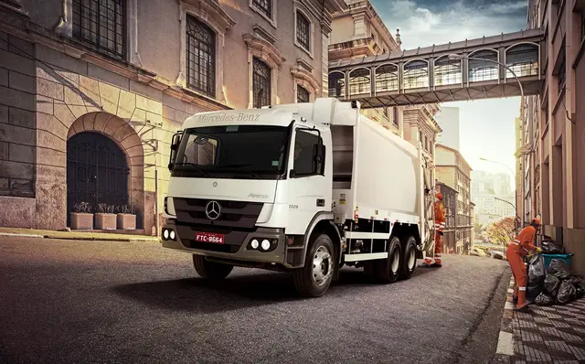 Carro Mercedes-Benz Atego 2020 1729/48 KO E5