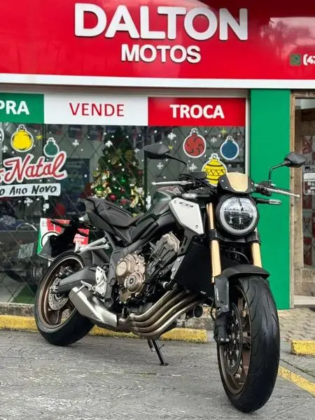 Moto Honda CB 650R 2023 (ABS)