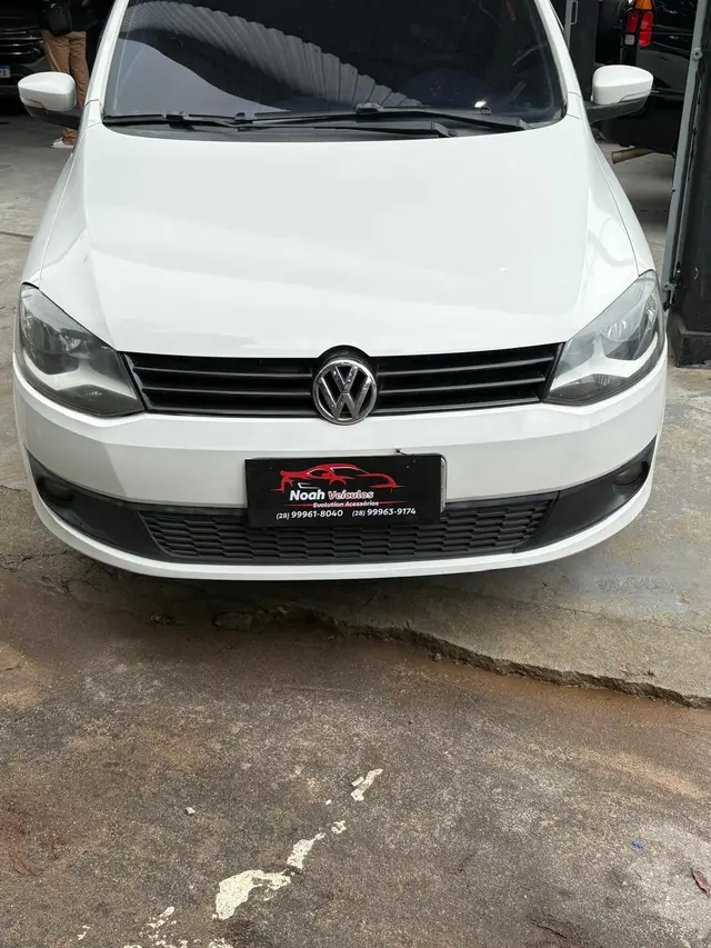 Carro Volkswagen Fox 2014 1.6 VHT (Flex)