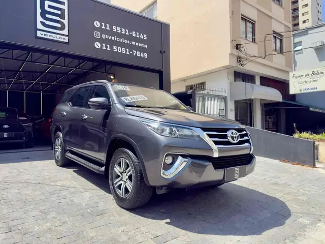Carro Toyota SW4 2019 2.7 SRV 7L 4x2 (Aut) (Flex)