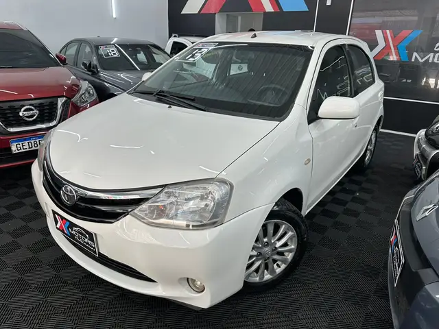 Carro Toyota Etios 2013 XLS 1.5 (Flex)