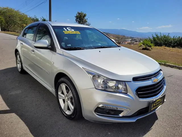 Carro Chevrolet Cruze Sport6 2016 LT 1.8 16V Ecotec (Flex)