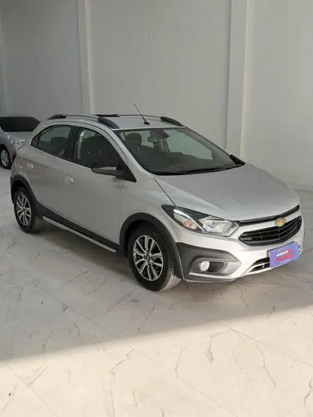 Carro Chevrolet Onix 2018 1.4 Activ SPE/4