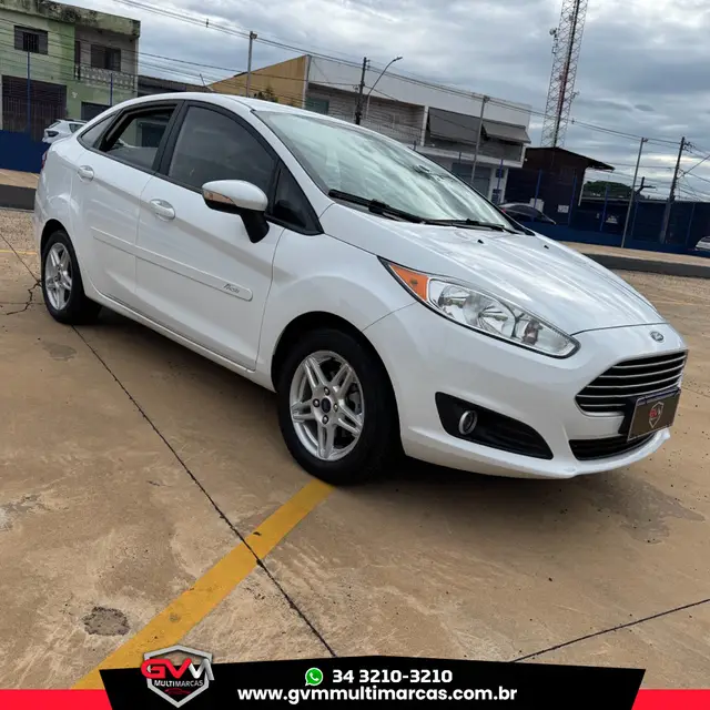 Carro Ford New Fiesta Sedan 2017 1.6 SEL (Flex)