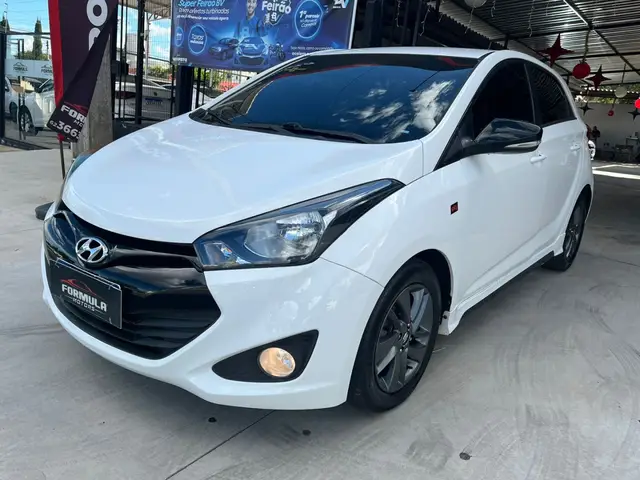 Carro Hyundai HB20S 2015 1.6 Comfort Plus (Flex)