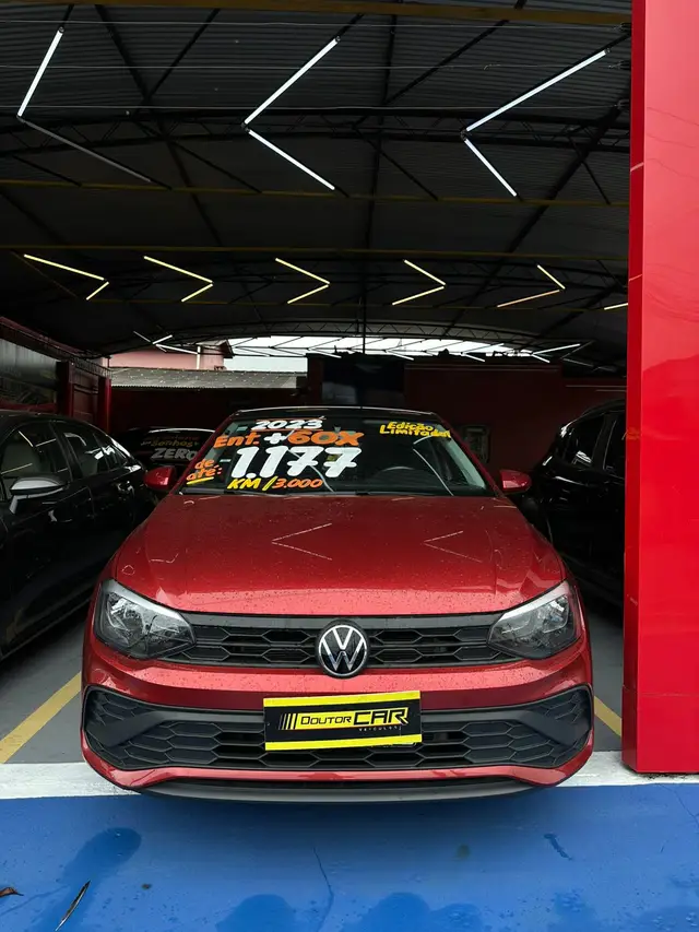 Carro Volkswagen Polo 2023 Track First Edition 1.0 Flex 12V 5p