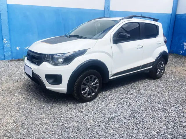 Carro Fiat Mobi 2024 Trekking 1.0