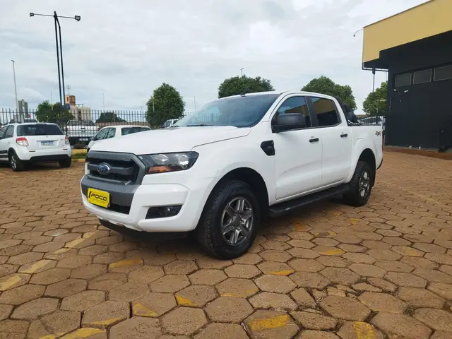 Carro Ford Ranger Cabine Dupla 2017 Ranger 2.2 TD XLS CD 4x4 (Aut)