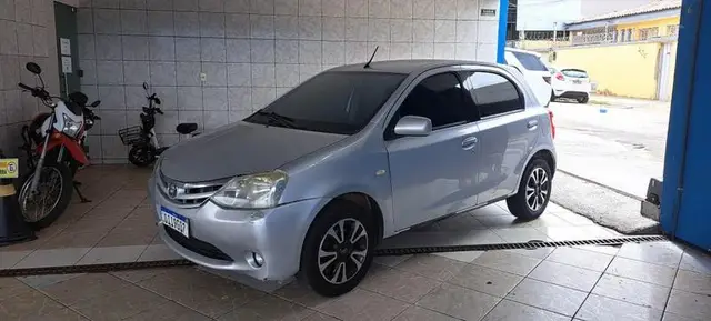 Carro Toyota Etios 2013 1.3 (Flex)