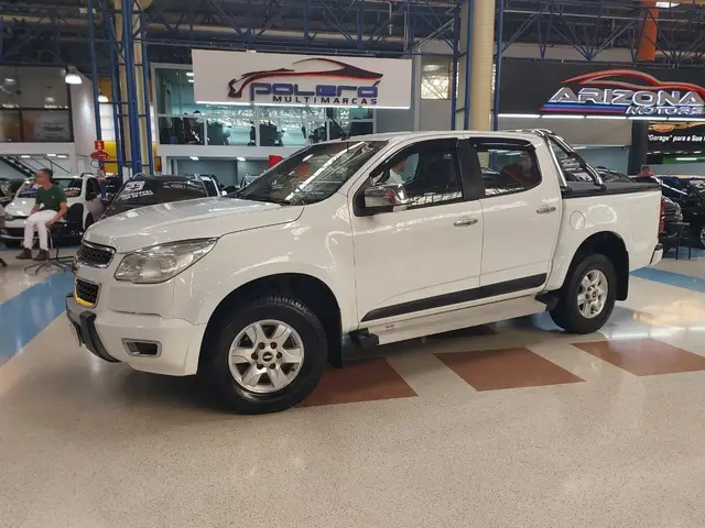 Carro Chevrolet S10 Cabine Dupla 2013 S10 LT 2.4 4x2 (Cab Dupla) (Flex)