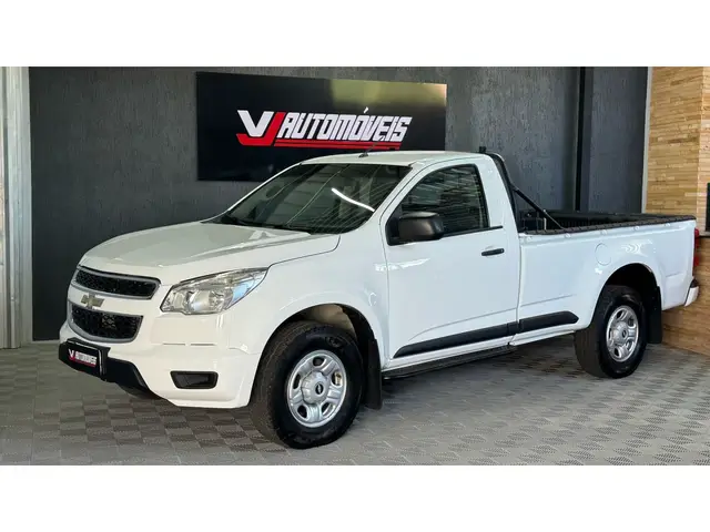 Carro Chevrolet S10 Cabine Simples 2014 S10 2.8 CTDi Cabine Simples LS 4WD