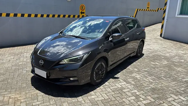 Carro Nissan Leaf 2023 40 kWh Tekna