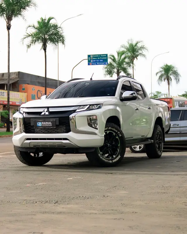 Carro Mitsubishi L200 Triton Sport 2024 HPE 2.4