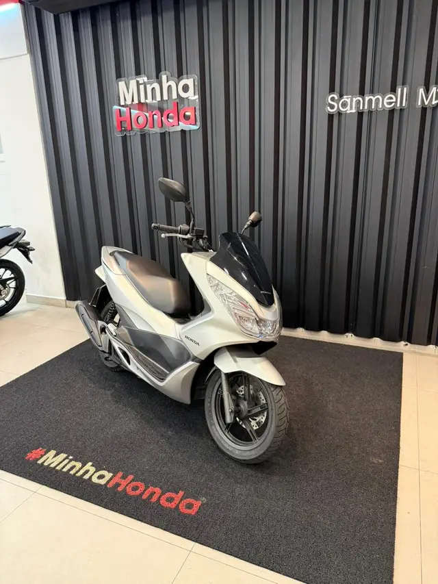 Moto Honda PCX 150 2017 DLX