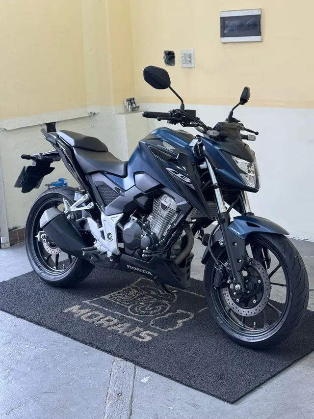 Moto Honda CB 300F Twister 2025 (ABS)