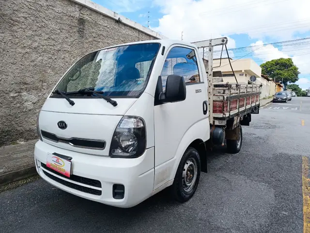 Carro Kia Bongo 2015 K2500 2.5 4x2